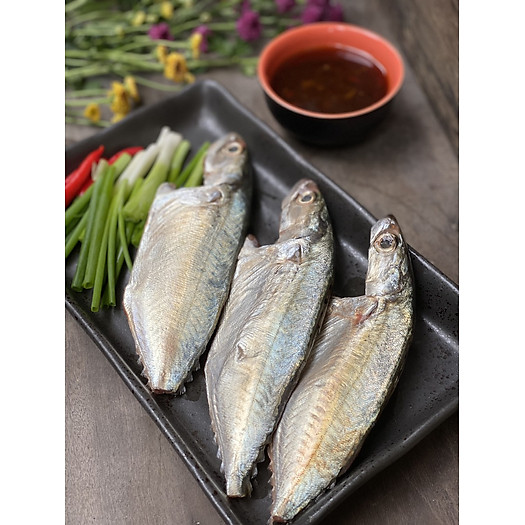 Cá bạc má kho hành ớt