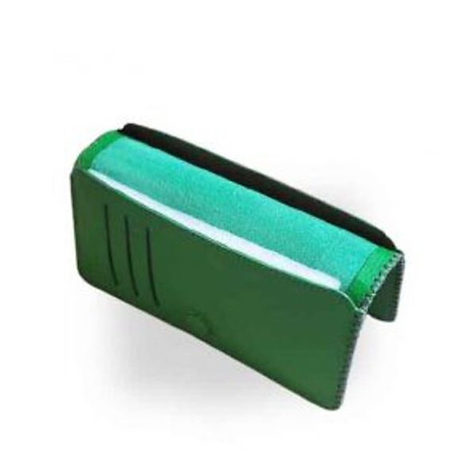Ví nữ cầm tay màu xanh lá cây
