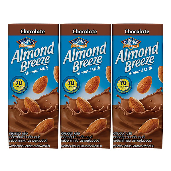 Lốc 3 Hộp Sữa Hạt Hạnh Nhân ALMOND BREEZE CHOCOLATE 180ml - Sản phẩm của TẬP ĐOÀN BLUE DIAMOND MỸ - Đứng đầu về sản lượng tiêu thụ tại Mỹ
