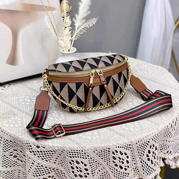 Túi bao tử nữ đeo ngực đeo hông cross body bag nhiều ngăn da PU cao cấp họa tiết monogram thời trang trung niên Y2739