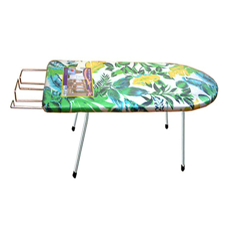 Bàn Để Ủi Quần Áo Kiểu Ngồi Lót Ván KokOmega BU-02 30 x 80 Cm (Họa Tiết Ngẫu Nhiên)