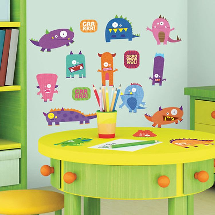 Giấy Dán Tường RoomMates Quái Vật Đáng Yêu RMK1472SCS