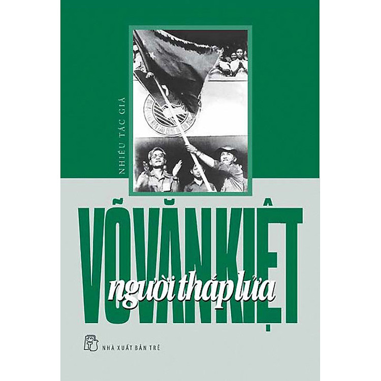Sách Võ Văn Kiệt: Người thắp lửa