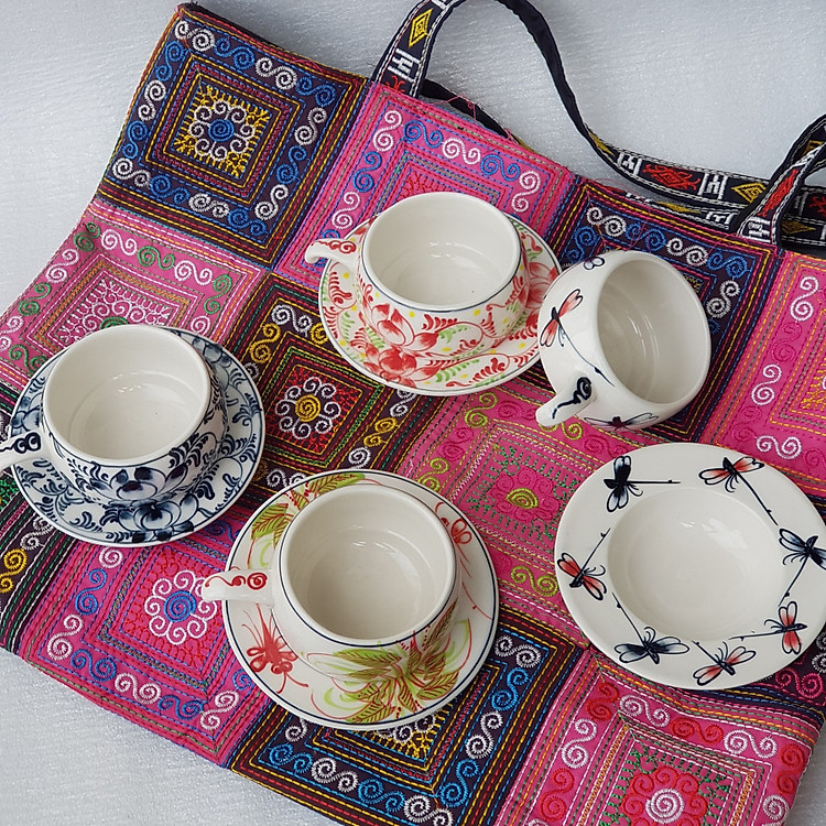 Tách Cà Phê Vẽ Họa Tiết Chuẩn Gốm Bát Tràng