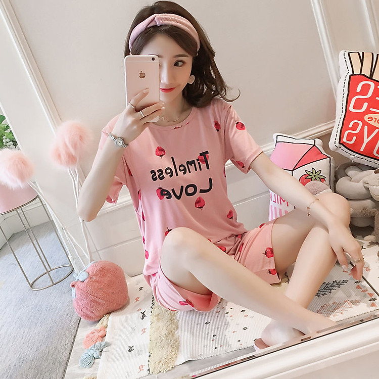 Bộ đồ sau sinh cho con bú