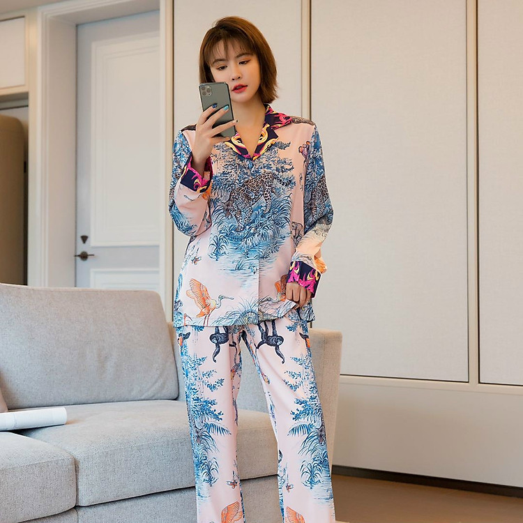 Bộ ngủ pijama lụa cao cấp quần dài tay dài phong cảnh quý phái