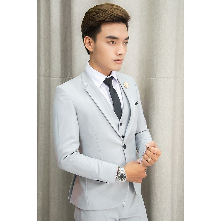 Bộ vest nam 1 nút và gile ôm body màu xám sáng chất liệu co dãn , thoáng mát tặng kèm combo phụ kiện