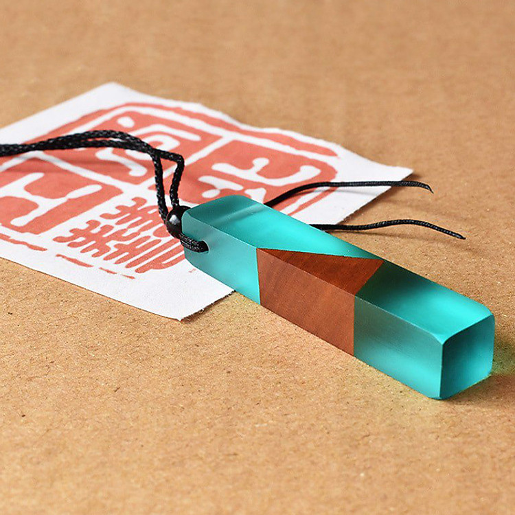 Vòng Cổ May Mắn Dây Chuyền Wood Resin Cổ Điển Từ Gỗ Tự Nhiên - Precious