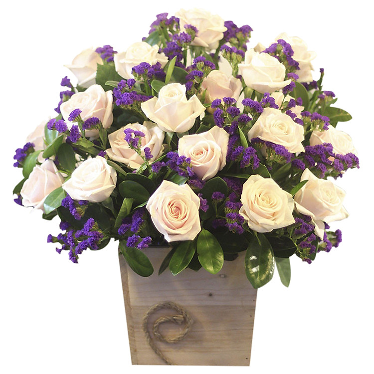 Hộp Hoa Tươi - Ngày Bình Yên 3306