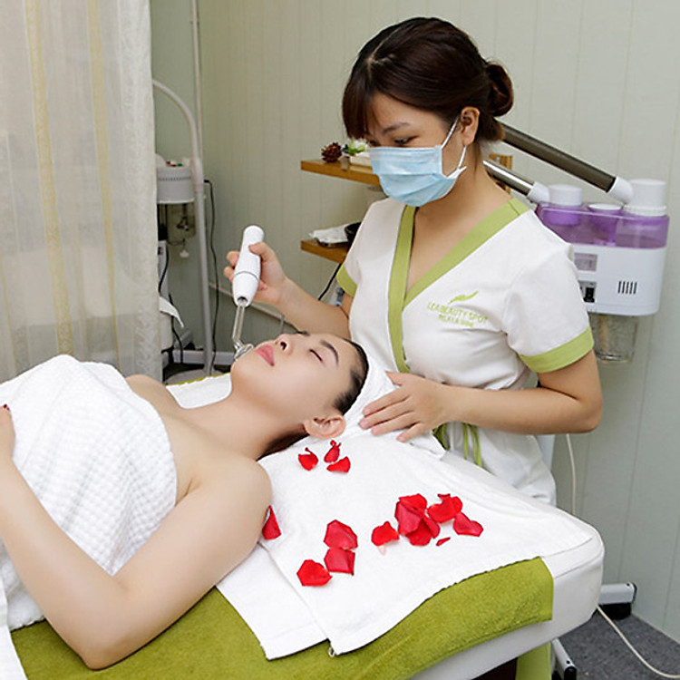 Massage body + Ngâm chân + Chăm sóc da mặt + Đắp mặt nạ Collagen + Đắp mắt + Điện di lạnh cho da mịn màng, tươi trẻ