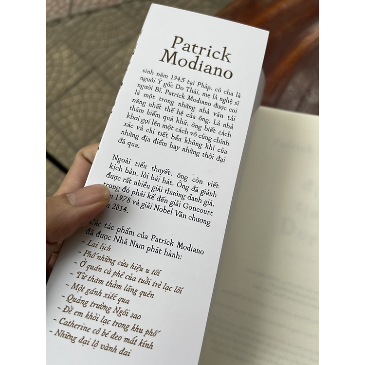 ĐI TÌM DORA – Patrick Modiano - Ảnh 5