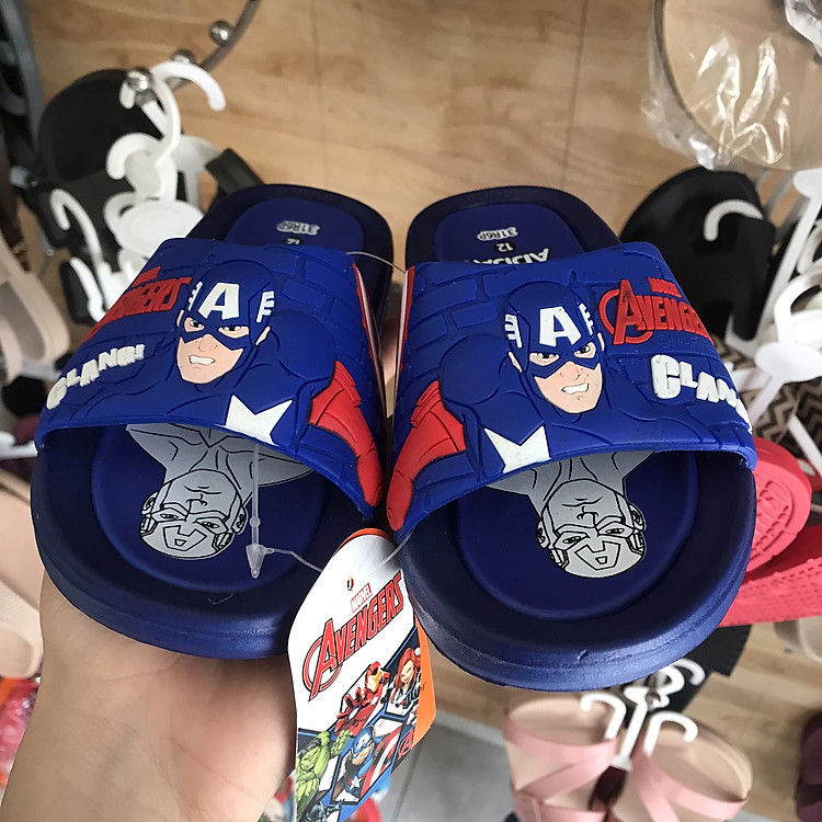 Dép Bé Trai Thái Lan 31R6P mẫu mới (2 Màu) – Chất liệu mủ êm chân, chống trơn trượt đi mưa, an toàn trẻ nhỏ