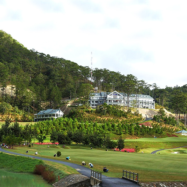 SAM Tuyền Lâm Golf Club 4* Đà Lạt - Giá Đặc Biệt, Buffet Sáng, Hồ Bơi, Xe Đưa Đón