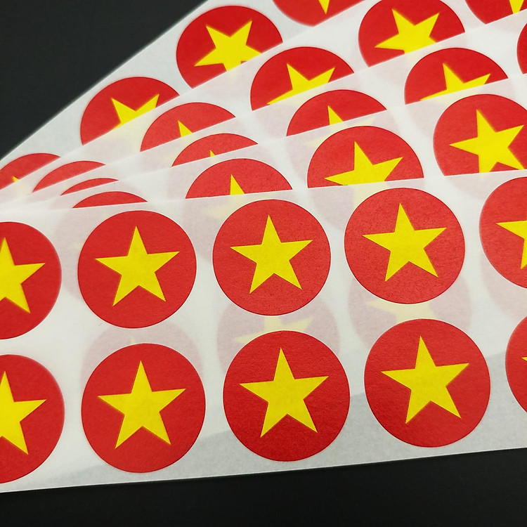 Bộ Sticker Hình Lá Cờ Việt Nam (5 chiếc) - Ảnh 6