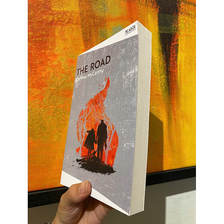 The Road: Pulitzer Prize Winner & National Bestseller - Ảnh 5