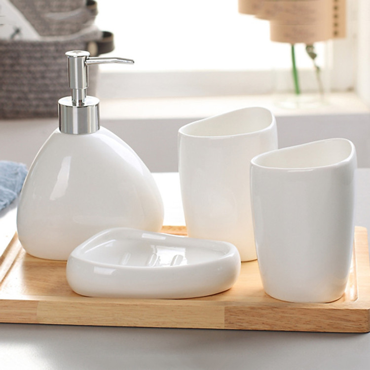 Bộ đồ dùng nhà tắm gốm sứ trắng 4 món tam giác