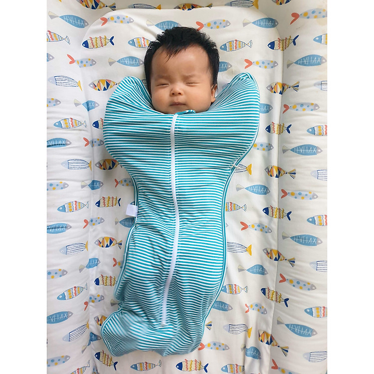 NHỘNG CHŨN CÓ KHÓA TAY GIÚP BÉ SƠ SINH NGỦ NGON