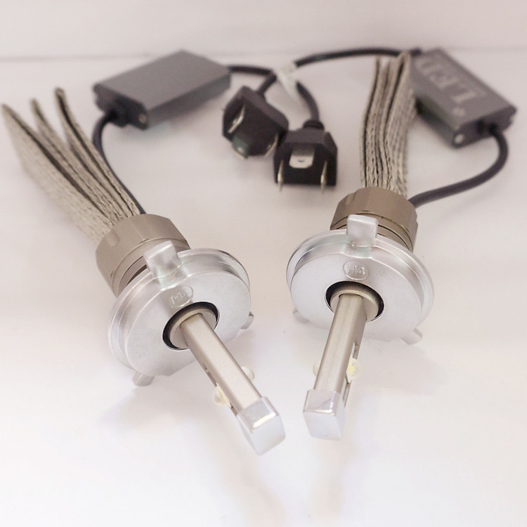 Bóng đèn Led pha ô tô siêu sáng, bộ 2 bóng đèn ô tô siêu sáng chân H4 dùng chip Cree Mỹ 96w 10800Lm điện 12v tăng sáng tới 200% hỗ trợ phá sương cực kỳ bền, tiết kiệm điện – Tặng Kèm Móc Khóa 4Tech.