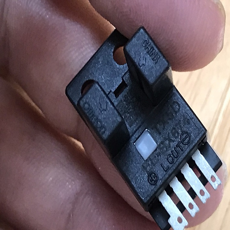 Cảm biến EE-SX674 hàng nhập khẩu