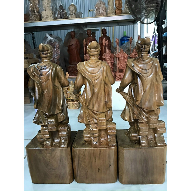 Tượng Trần Quốc Tuấn Gỗ Bách Xanh (Cao 50×16×15cm) - Ảnh 2