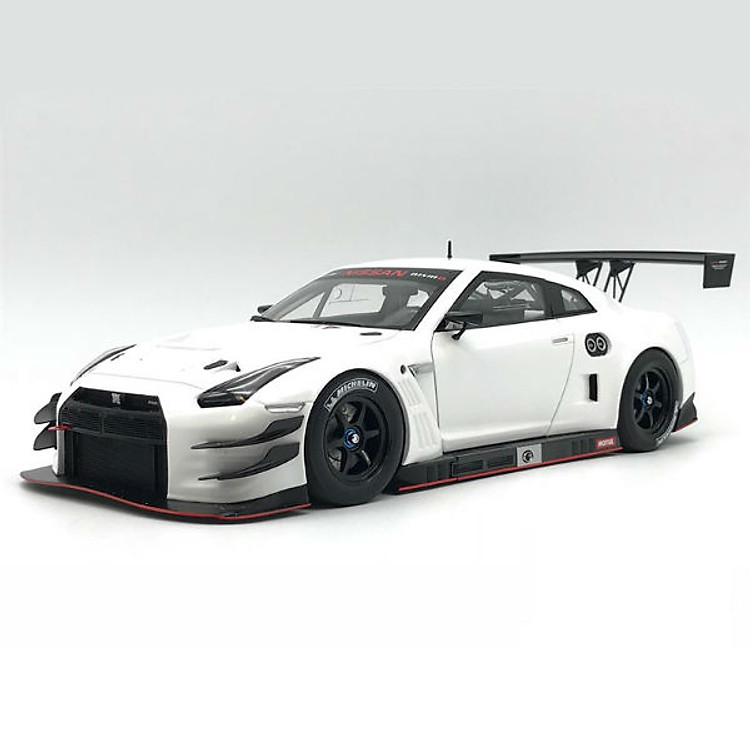Mô Hình Xe Nissan GT-R Nismo 1:18 Chính hãng Ưu đãi
