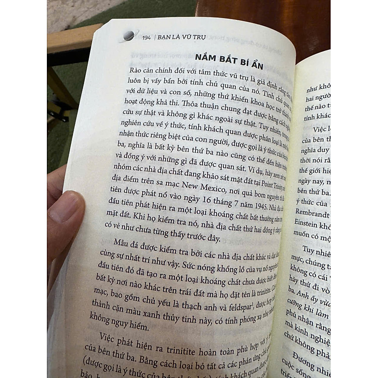 BẠN LÀ VŨ TRỤ - Deepak Chopra, Menas C. Kafatos - Cùng Sống An Vui - Ảnh 2