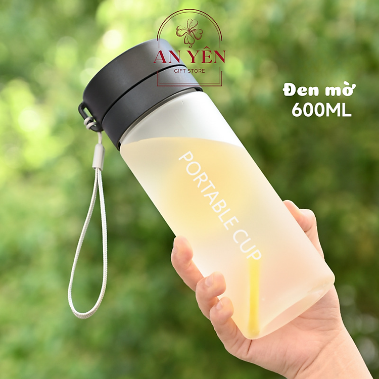 Ly Nhựa Thể Thao (Màu đen)