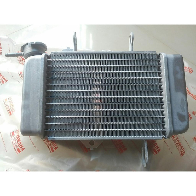 Két nước tản nhiệt Exciter 135 Yamaha