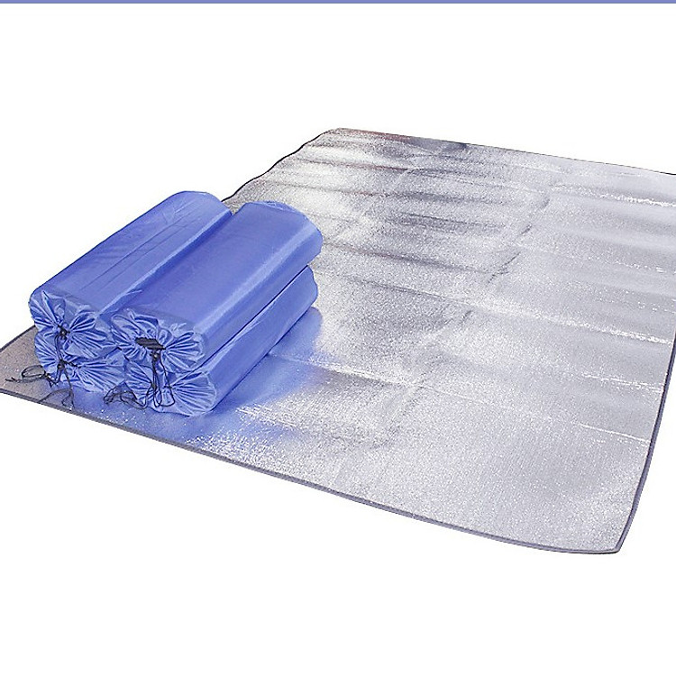 Thảm dã ngoại EVA tráng bạc kích thước 1.5x2m, cách nhiệt, chống thấm 100%