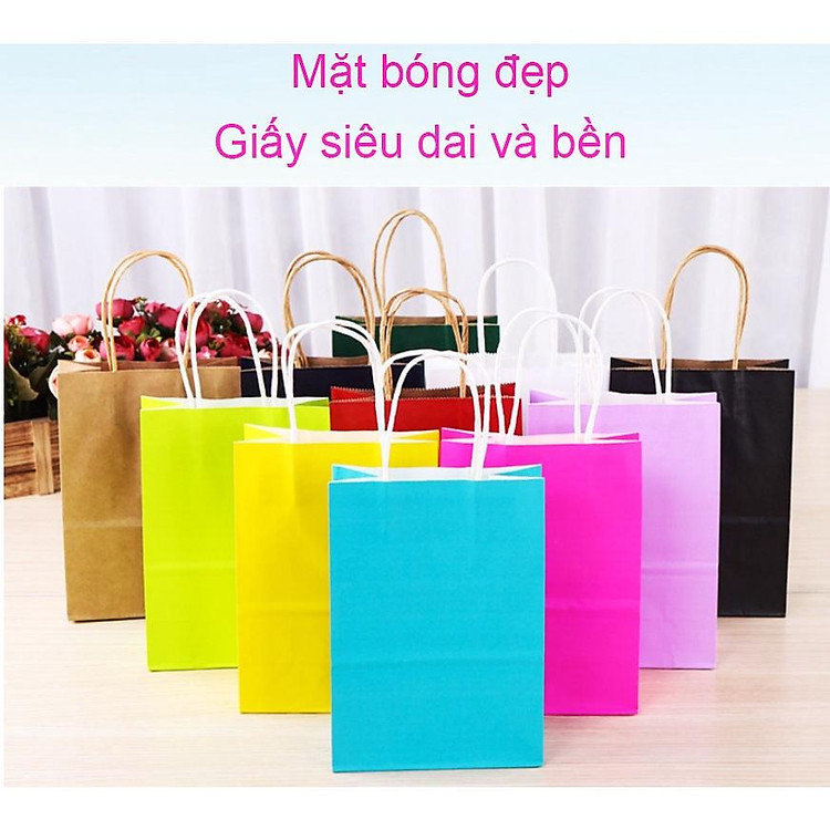 Túi giấy đựng quà tặng, túi giấy Kraft có quai nhiều màu và nhiều size