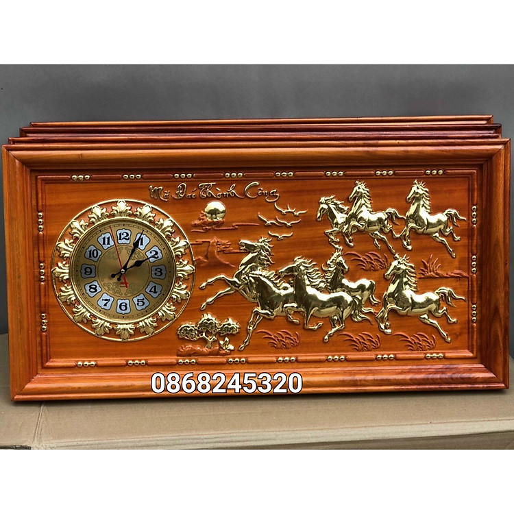 Tranh đồng hồ treo tường khắc tích mã đáo thành công bằng gỗ hương đỏ kt 48×108×4cm