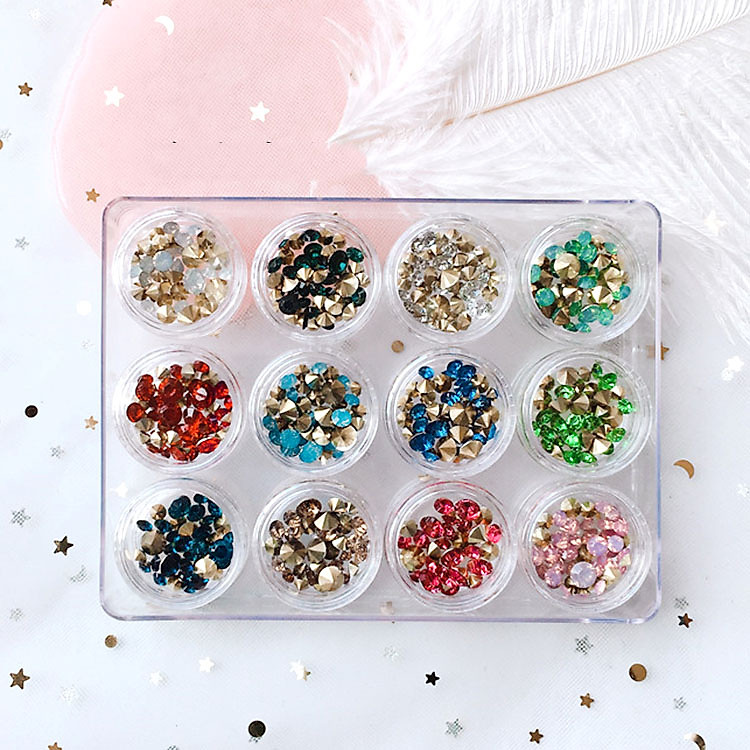 Set 12 hũ trang trí Đá chân nhọn dành cho Móng tay & Nails