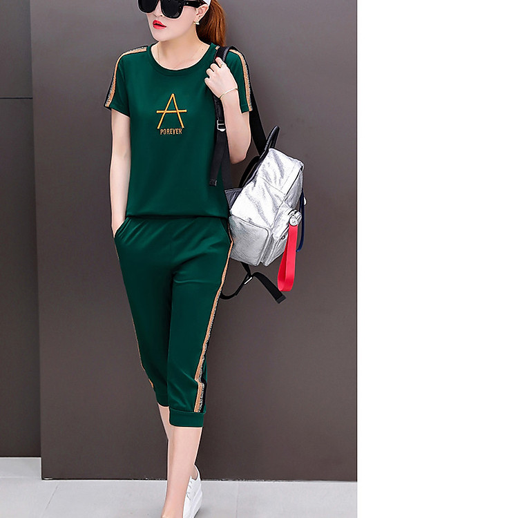 Bộ đồ chữ A sọc kim tuyến TT305