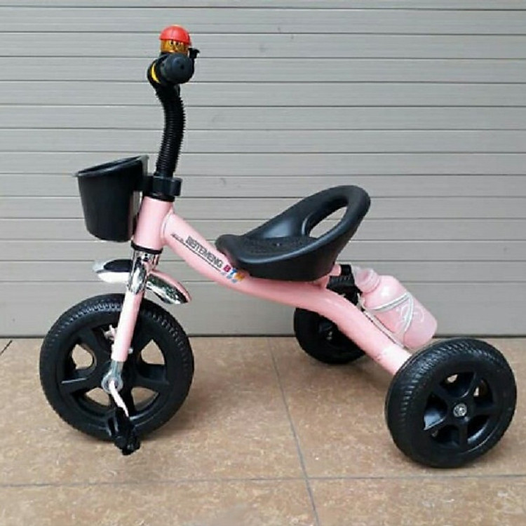 Xe 3 bánh bình nước có bàn đạp (cho bé 2-5t)- màu cho bé gái - chọn màu ngẫu nhiên