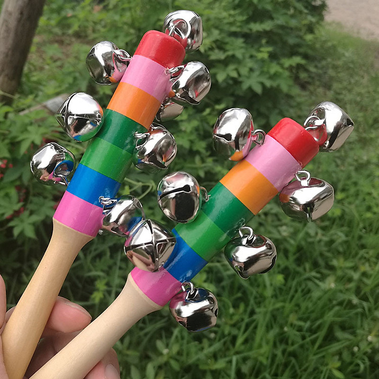 Lục lạc gỗ luyện đôi tai cho bé yêu