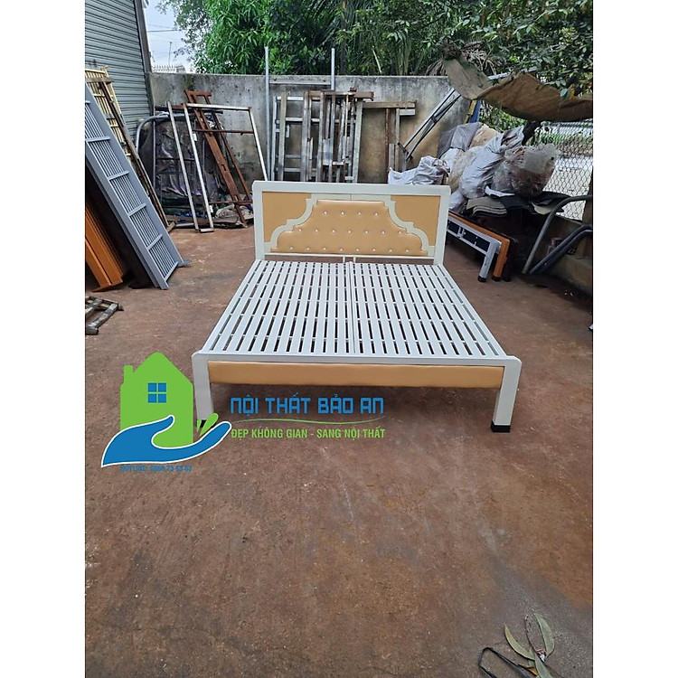 Giường sắt hộp mẫu mới mẫu 05 nhiều kích thước từ 1m4x2m , 1m6x2m , 1m8x2m