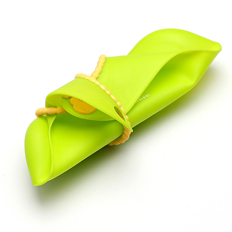 Yếm máng Royalcare màu xanh lá Chính hãng Tiết kiệm - Hình ảnh 2