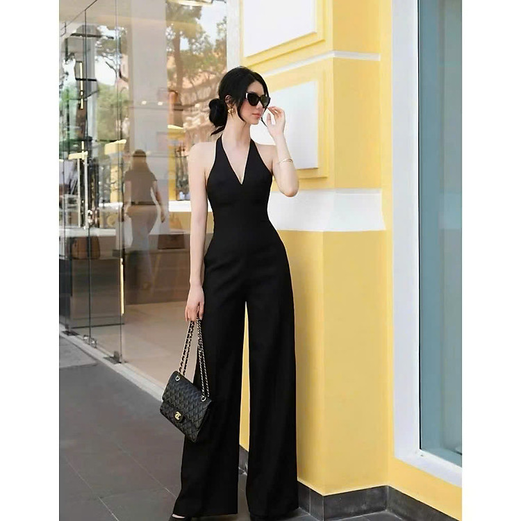 Jumpsuit dài style cổ yếm hở lưng có túi chất vải dày dặn