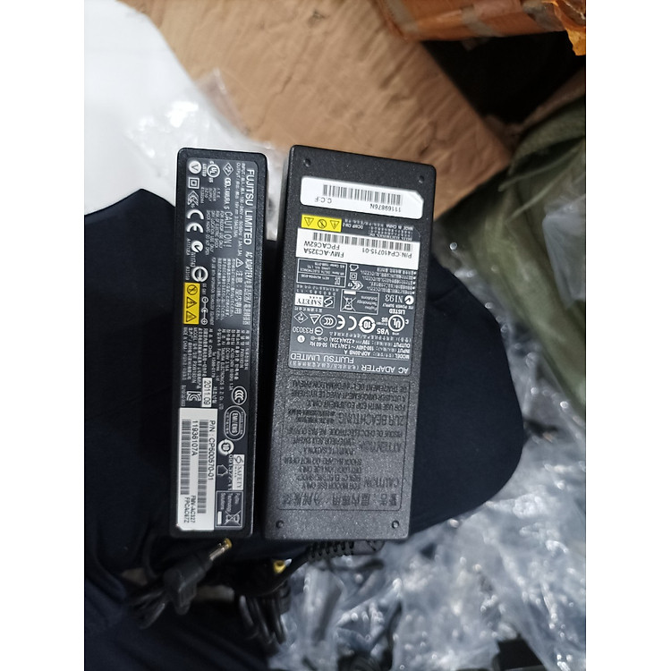 Sạc dành cho Laptop Fujitsu Lifebook E5411/A E5511/A kèm dây nguồn - hàng nhập khẩu