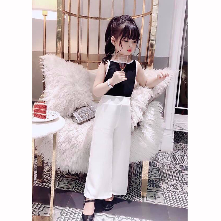 Set áo và quần ống suông cho bé gái (8-18kg)