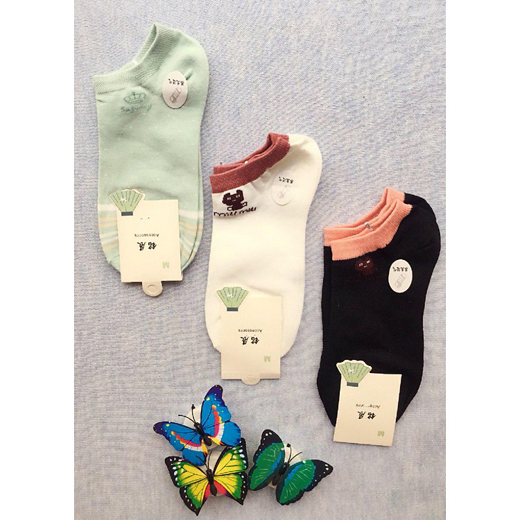 Combo 3 Đôi Tất Vớ Siêu Dễ Thương Dành Cho Bạn Nữ (Giao Màu Ngẫu Nhiên)