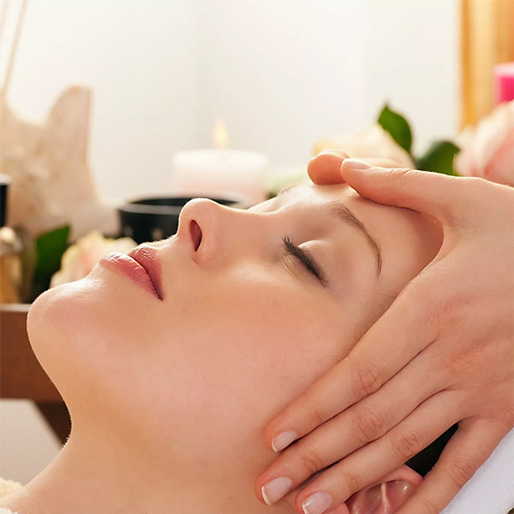 Liệu Trình Massge Điều Trị Đau Nửa Đầu Tại Budd Spa