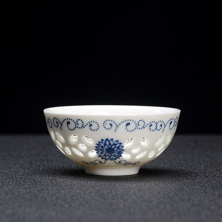 Chén sứ uống trà cảnh đức 013 – Xuyên sáng