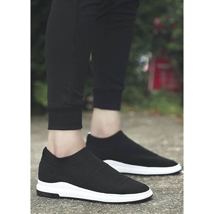 Giày Thể Thao Đế Êm Kiểu dáng ôm cổ chân - Màu Đen - TN18