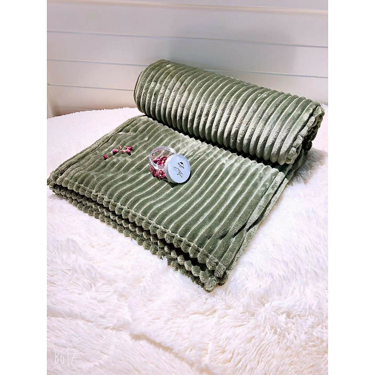 Chăn Kẻ Tăm Nhung Tuyết Cao Cấp Love Home 2m x 2m3