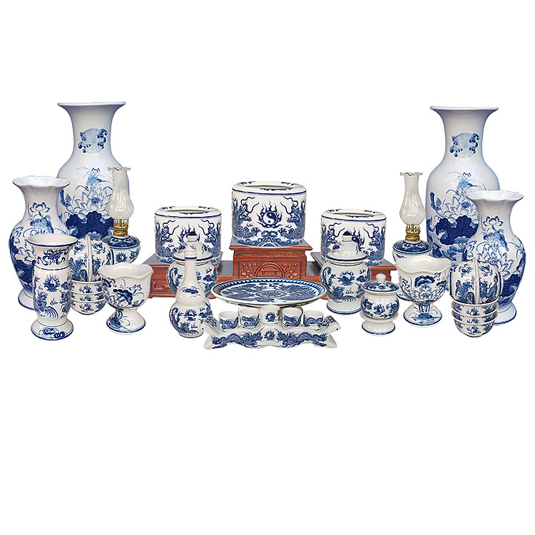 Bộ đồ thờ sứ Bát Tràng men trắng ( TR13 ) dành cho ban thờ 1m53x0.61cm hoặc 1m75x0.81cm