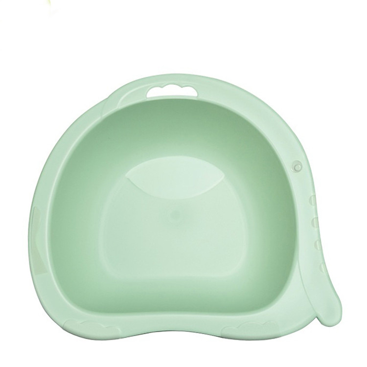 Chậu rửa voi nhỏ có móc treo cho bé