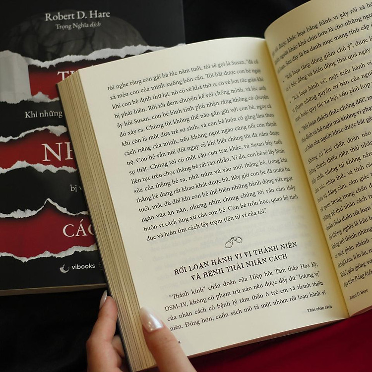 Thái Nhân Cách - Khi Những Chiếc Mặt Nạ Hoàn Hảo Bị Vỡ Vụn - Ảnh 7