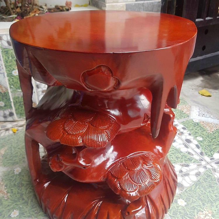 Tượng Đôn gỗ kê tượng mặt To Mới Đẹp hay làm ghế ngồi uống trà thích lắm ạ Size cái đôn cao 39cm x ngang 32cm Nghệ nhân tạo Tượng điêu khắc đôn gỗ trạm hoa kiểu tầng rất sang...