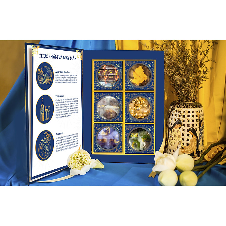 Quà Tết Câu Chuyện Mùa Xuân III - SHE Chocolate. Quà tặng người thân, bạn bè, đối tác. Sang trọng, tính tế và ý nghĩa mỗi dịp xuân về